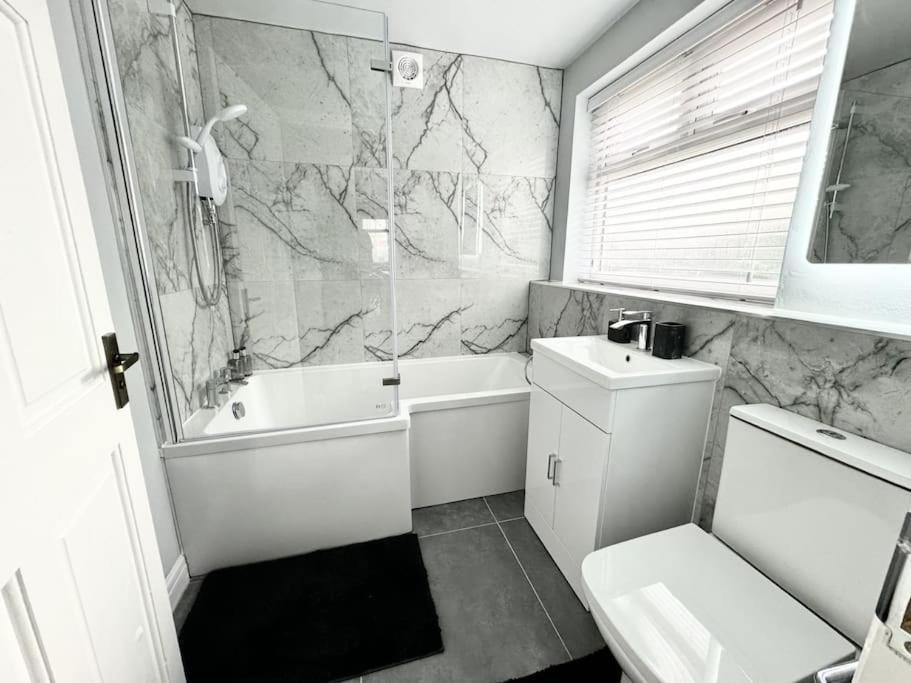Stylish Home In York - Free Wifi & Parking - Close To Racecourse & City Centre Dış mekan fotoğraf