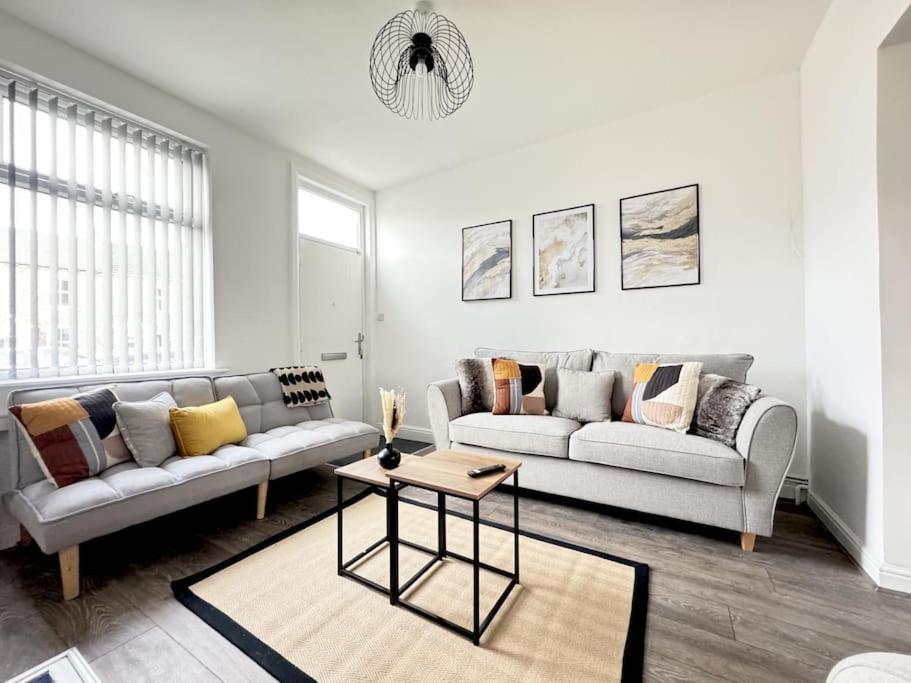 Stylish Home In York - Free Wifi & Parking - Close To Racecourse & City Centre Dış mekan fotoğraf